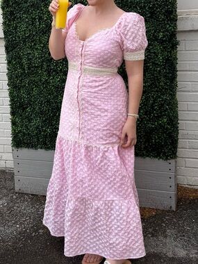 Pink Puff-Sleeve Maxi Dress